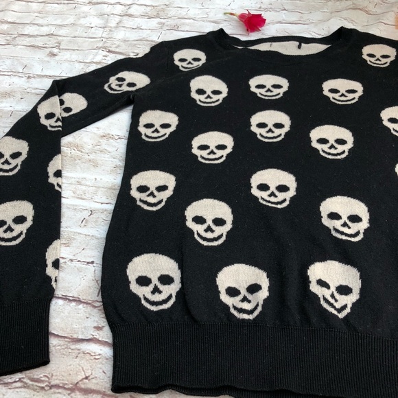 TCEC reversible skull SOFT sweater pullover - Picture 2 of 7